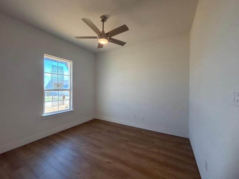 804 Westover Drive, Van Alstyne TX 75495 - Photo 4