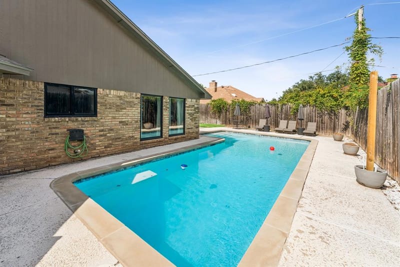 1905 Reverchon Drive, Arlington TX 76017 - Photo 34