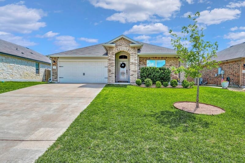 3200 Keathley Drive, Lorena TX 76655