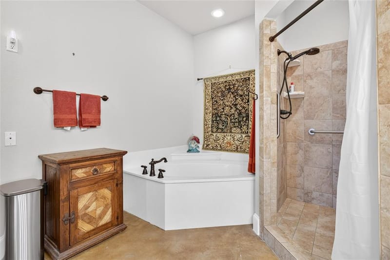 3241 Howard Road, Waxahachie TX 75165 - Photo 34
