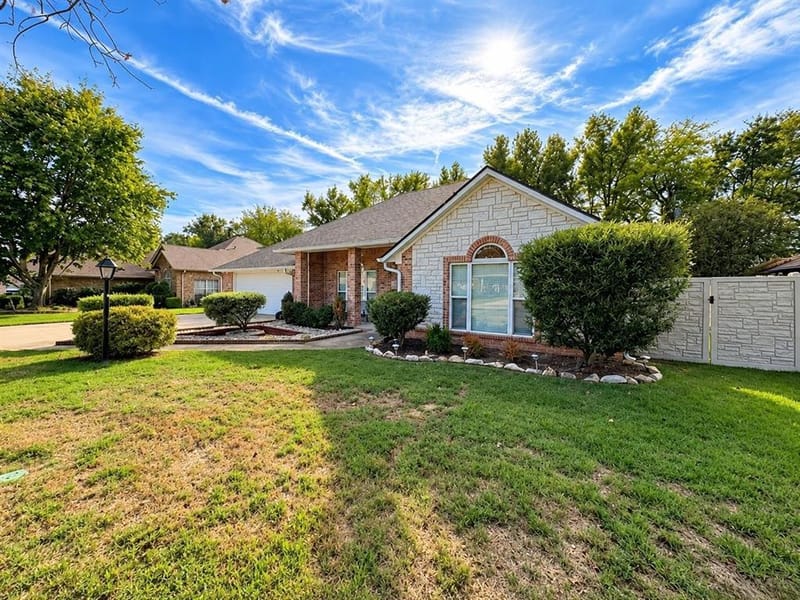 1018 Samuel Ln., Mount Pleasant TX 75455 - Photo 2