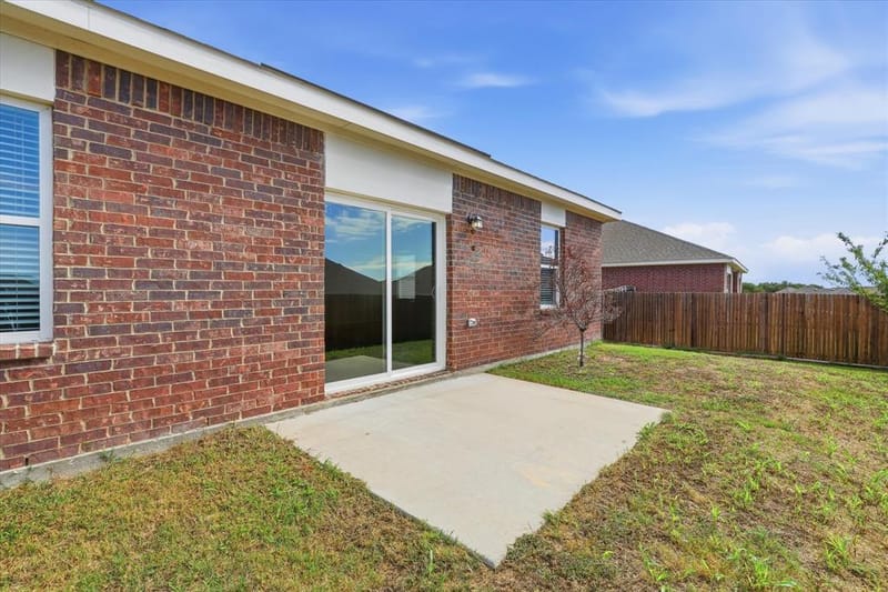 304 Sabine River Road, Glenn Heights TX 75154 - Photo 30