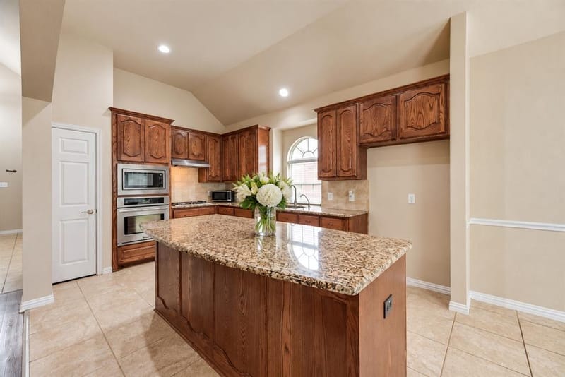 1404 Ashby Drive, Lewisville TX 75067 - Photo 11
