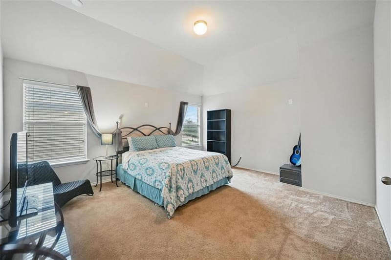 421 Roundrock Lane, Fort Worth TX 76140 - Photo 35