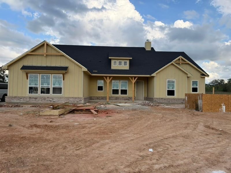 325 Johnny Boy Way, Springtown TX 76082 - Photo 2