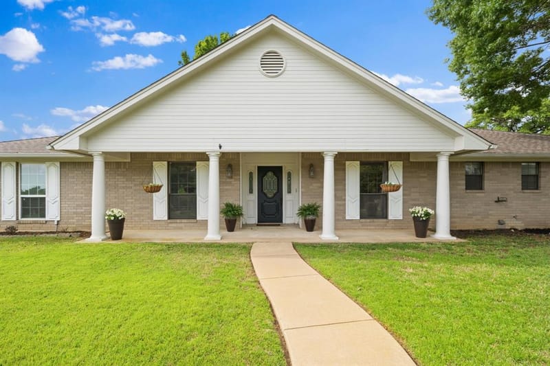 1814 Lakeridge Drive, Weatherford TX 76087 - Photo 3
