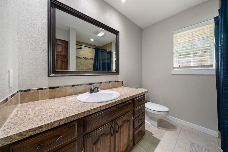 1814 Lakeridge Drive, Weatherford TX 76087 - Photo 21