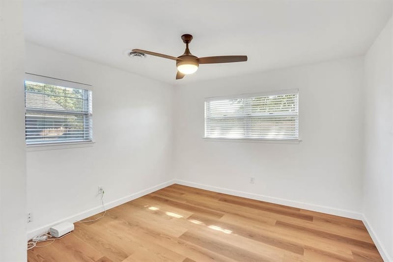 5912 Lubbock Avenue, Fort Worth TX 76133 - Photo 17