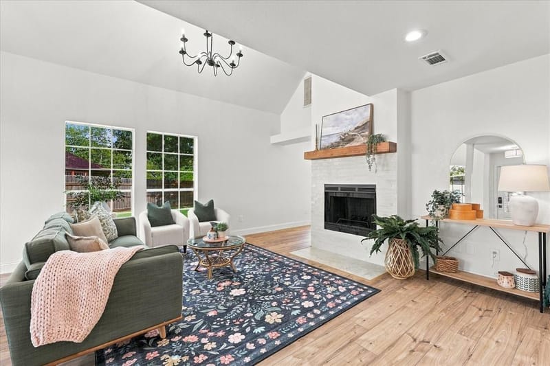 900 Blossomwood Court, Arlington TX 76017 - Photo 10