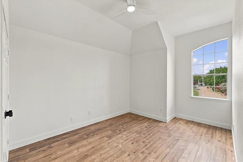 900 Blossomwood Court, Arlington TX 76017 - Photo 25
