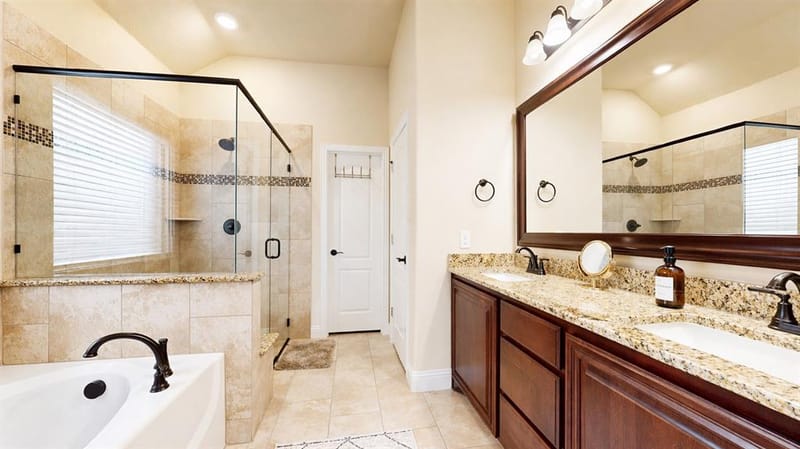 502 Ranchwood Drive, Justin TX 76247 - Photo 15