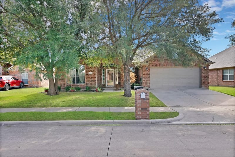 9809 Havenway Drive, Denton TX 76226 - Photo 2