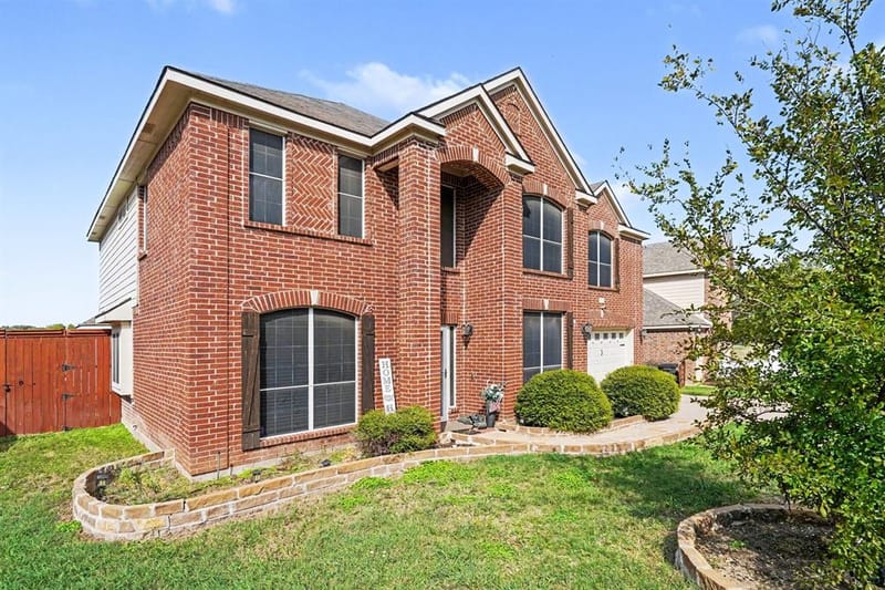 5004 Valleyside Drive, Fort Worth TX 76123 - Photo 3