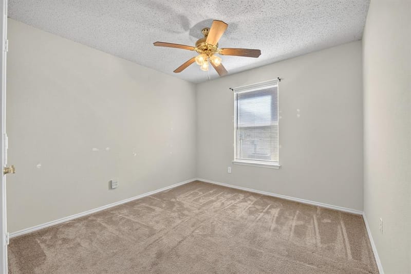 729 Raven Drive, Saginaw TX 76131 - Photo 23