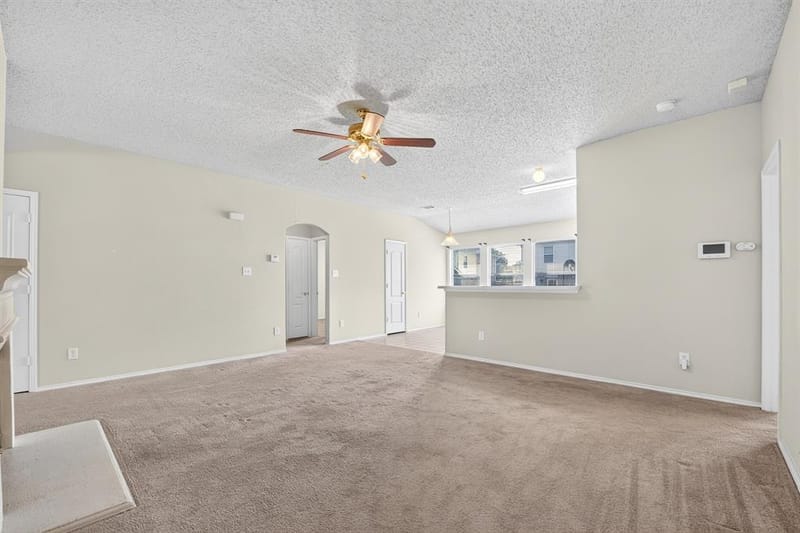 729 Raven Drive, Saginaw TX 76131 - Photo 13
