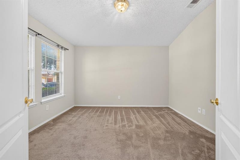729 Raven Drive, Saginaw TX 76131 - Photo 7