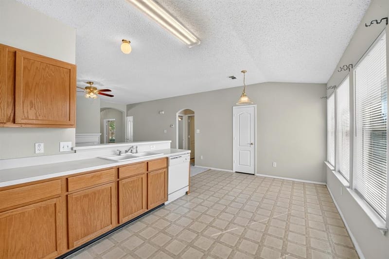729 Raven Drive, Saginaw TX 76131 - Photo 20