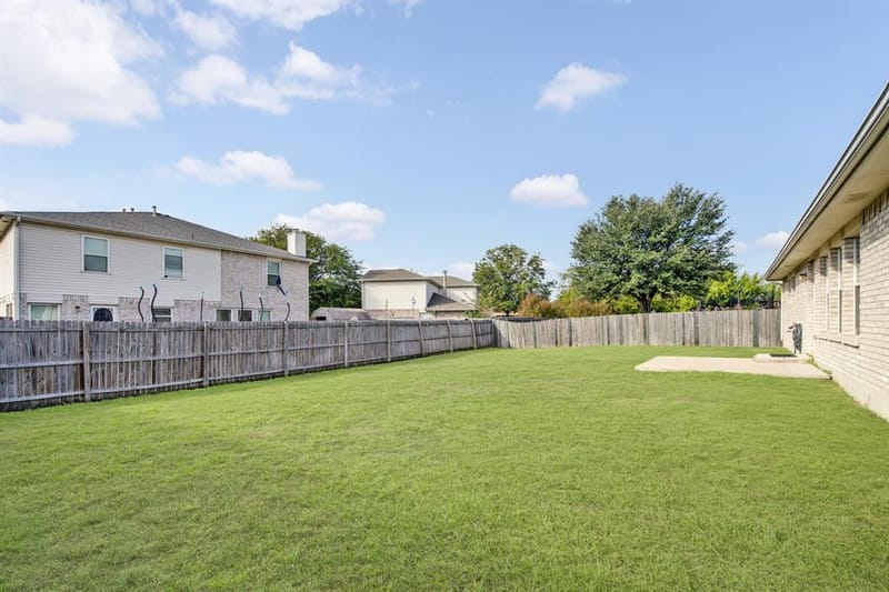 729 Raven Drive, Saginaw TX 76131 - Photo 4