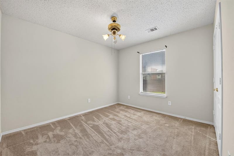 729 Raven Drive, Saginaw TX 76131 - Photo 25