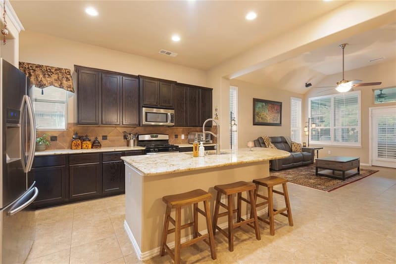 5320 Grovewood Drive, McKinney TX 75071 - Photo 9