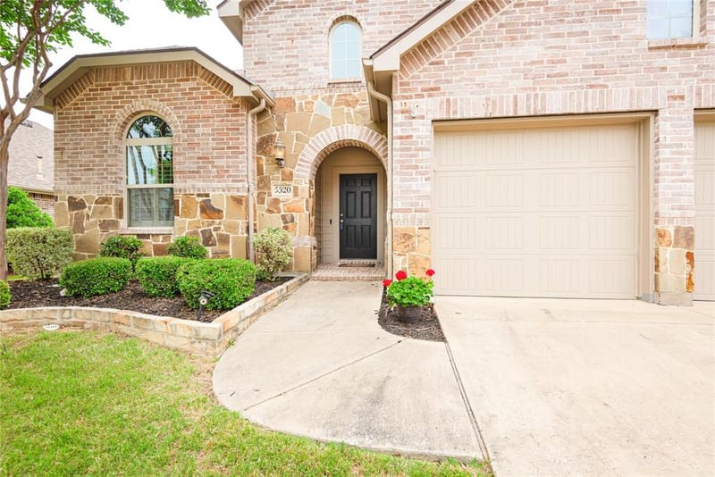5320 Grovewood Drive, McKinney TX 75071 - Photo 4