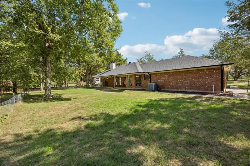2615 N Lincoln Park Road, Van Alstyne TX 75495 - Photo 27