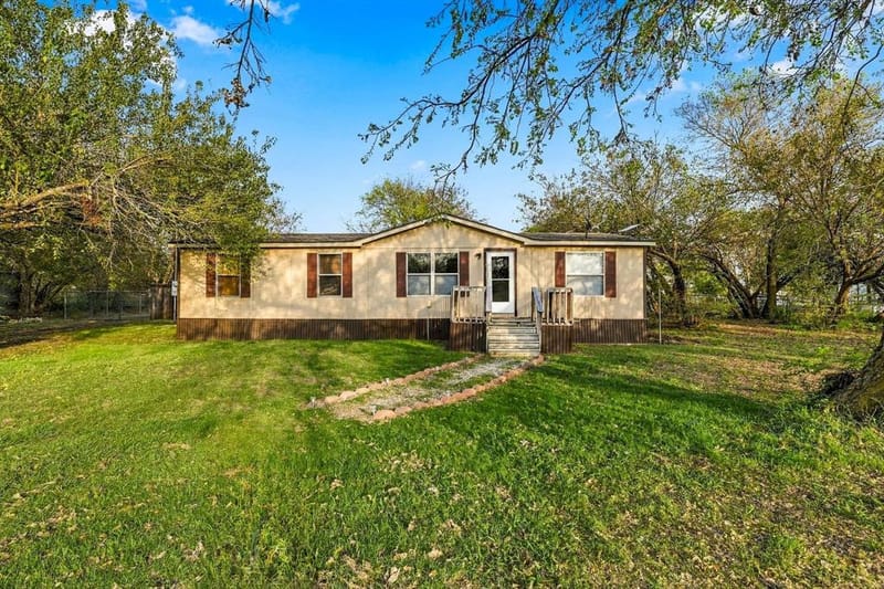 1250 Nutmeg Lane, Ponder TX 76259