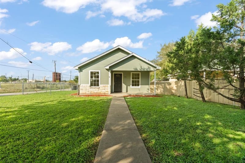 801 Trinity Street, Cleburne TX 76031
