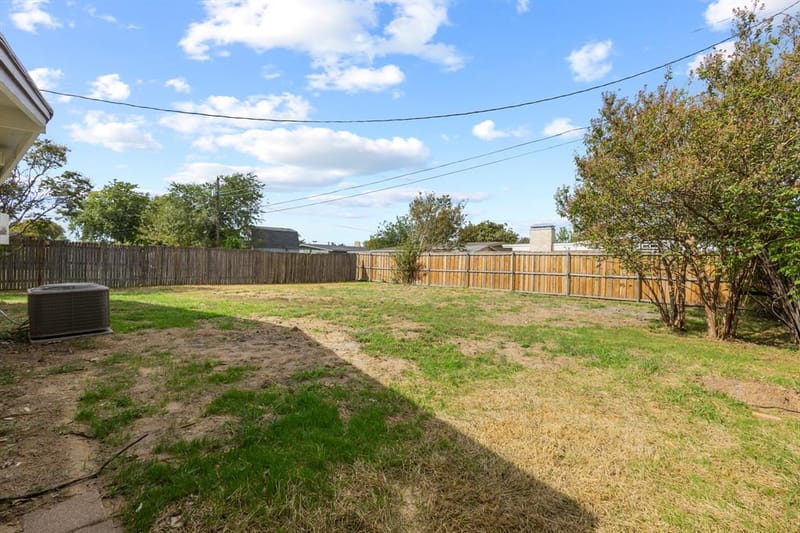 1715 Salem Street, Irving TX 75061 - Photo 23