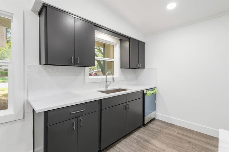 1715 Salem Street, Irving TX 75061 - Photo 10