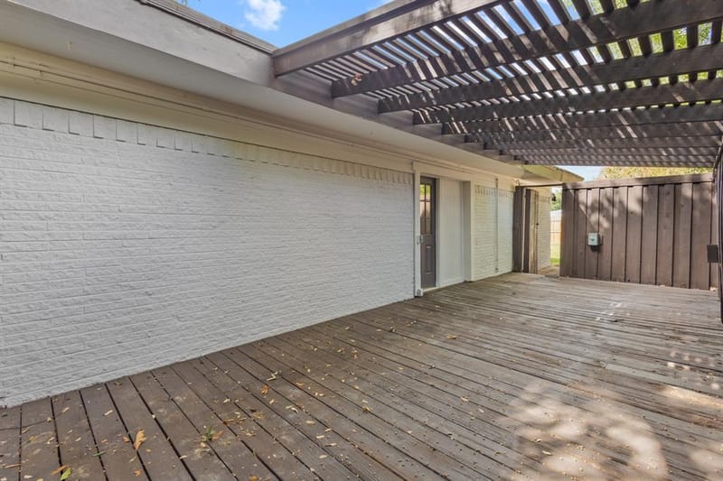 1715 Salem Street, Irving TX 75061 - Photo 25