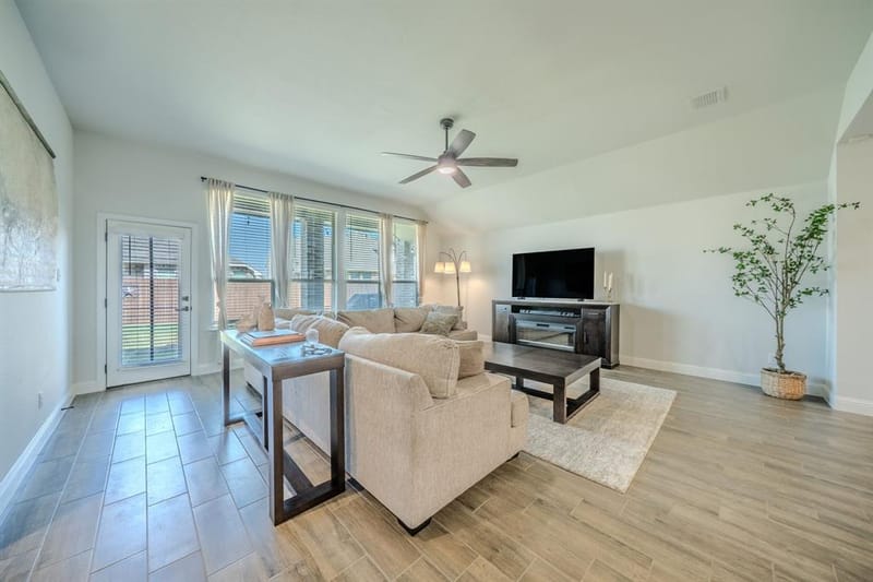 5925 Lovills Creek, Fort Worth TX 76179 - Photo 5