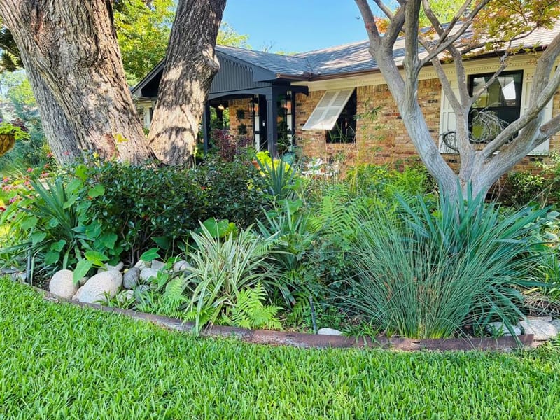 9011 Fringewood Drive, Dallas TX 75228 - Photo 4