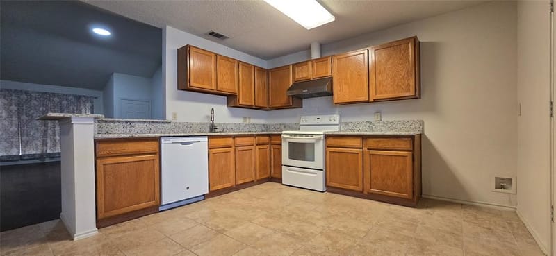 2224 Limestone Lane, Garland TX 75040 - Photo 5