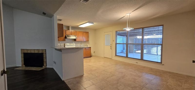 2224 Limestone Lane, Garland TX 75040 - Photo 4
