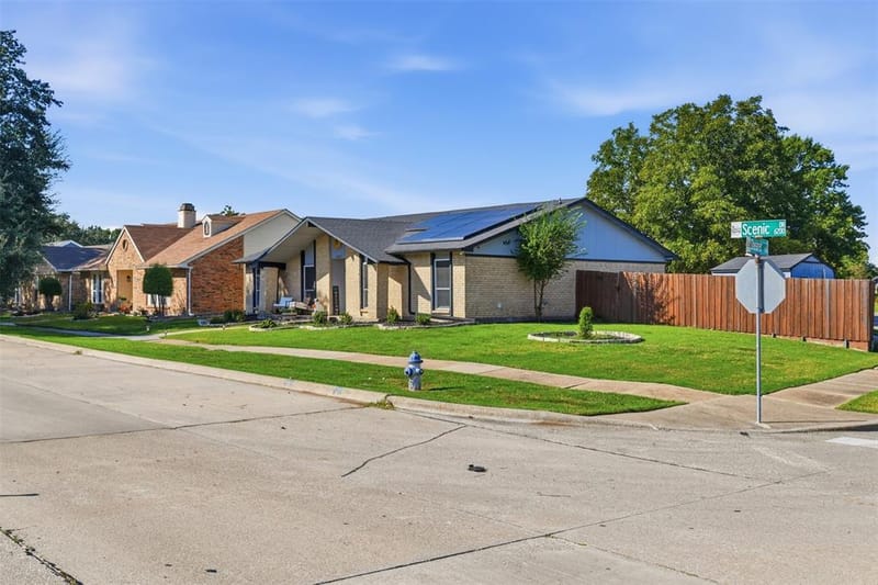 6217 Scenic Drive, Rowlett TX 75088 - Photo 3