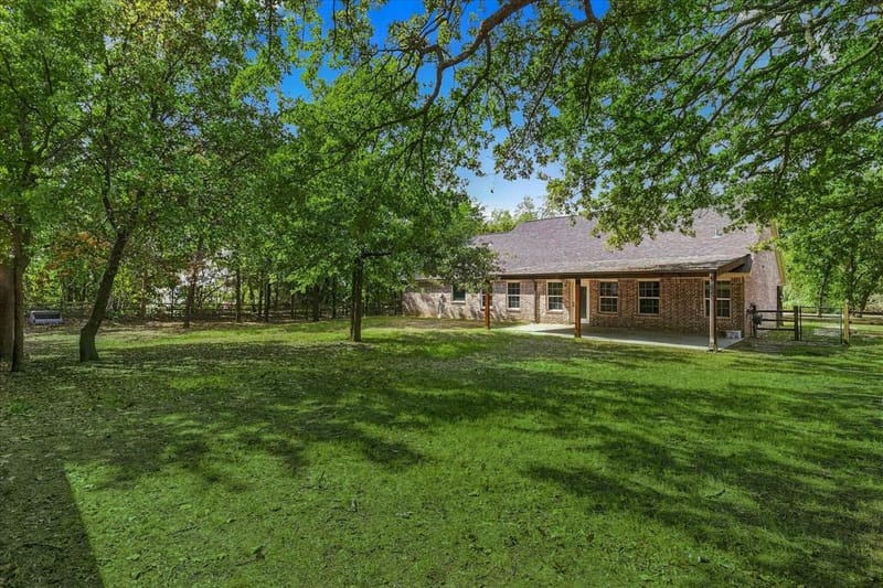 901 Sherry Lane S, Krugerville TX 76227 - Photo 28