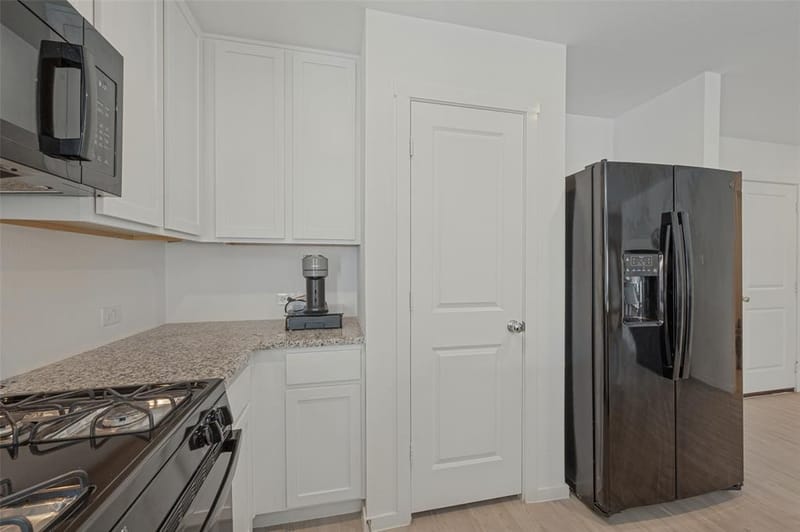 7830 Ellington Drive, Dallas TX 75241 - Photo 6