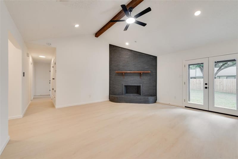 3021 Meadowmoor Street, Fort Worth TX 76133 - Photo 9