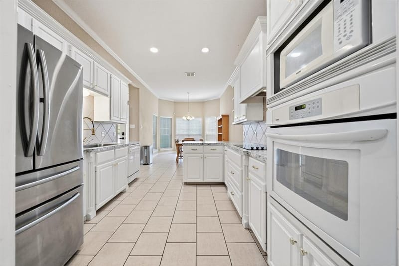 1308 Wentwood Circle, Hewitt TX 76643 - Photo 12
