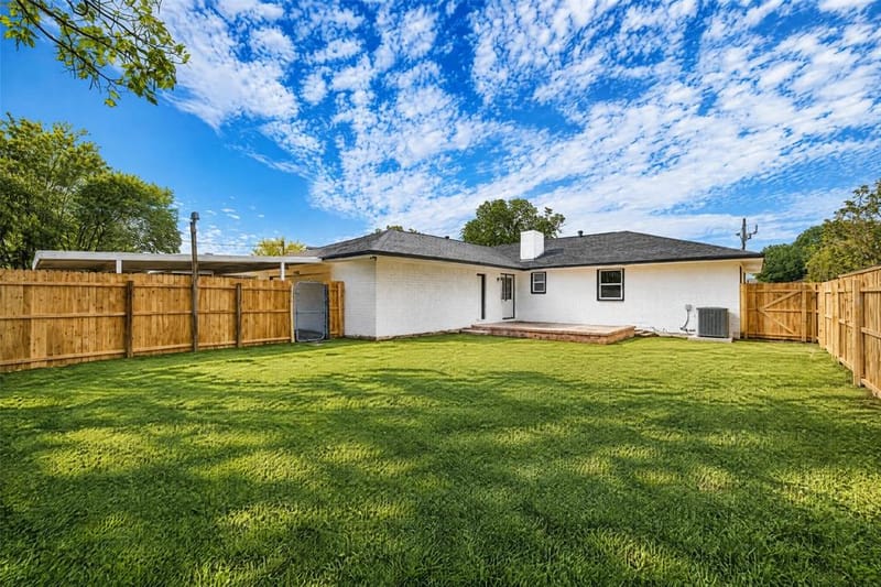 8350 CADENZA Lane, Dallas TX 75228 - Photo 10