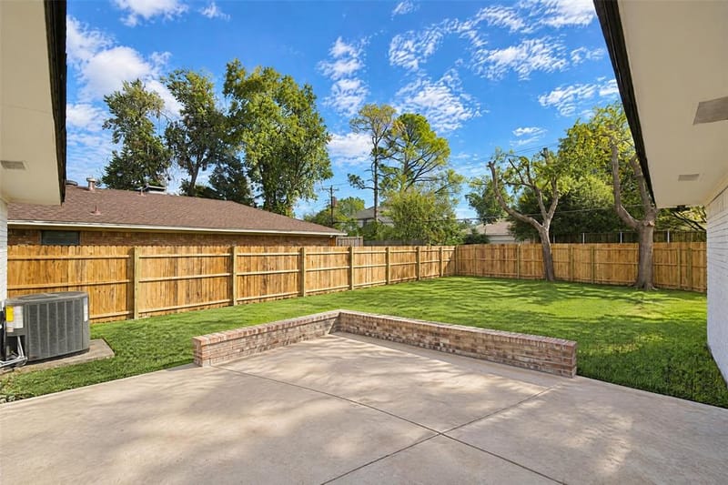 8350 CADENZA Lane, Dallas TX 75228 - Photo 8