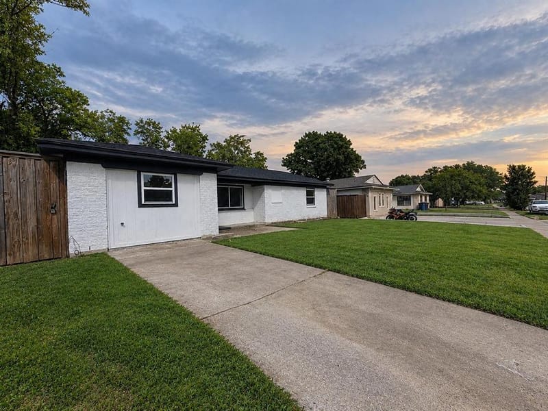 4621 Bucknell Drive, Garland TX 75042 - Photo 2