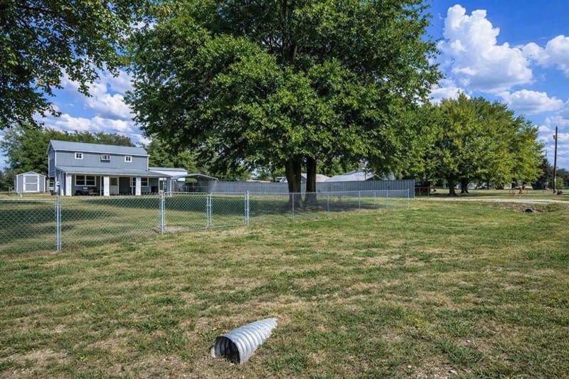 400 Comanche, Quitman TX 75783 - Photo 2