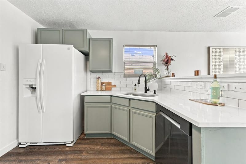 4833 Waterford Drive, Fort Worth TX 76179 - Photo 15