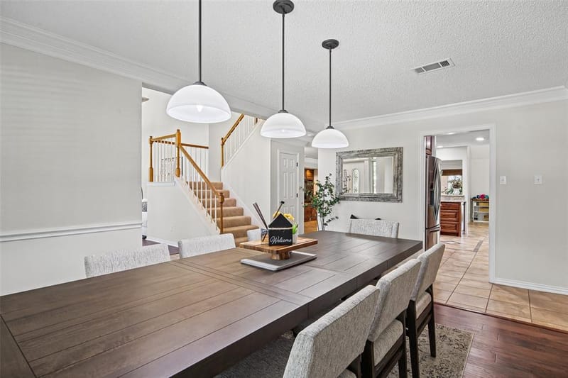 3406 Forestway Court, Arlington TX 76001 - Photo 9
