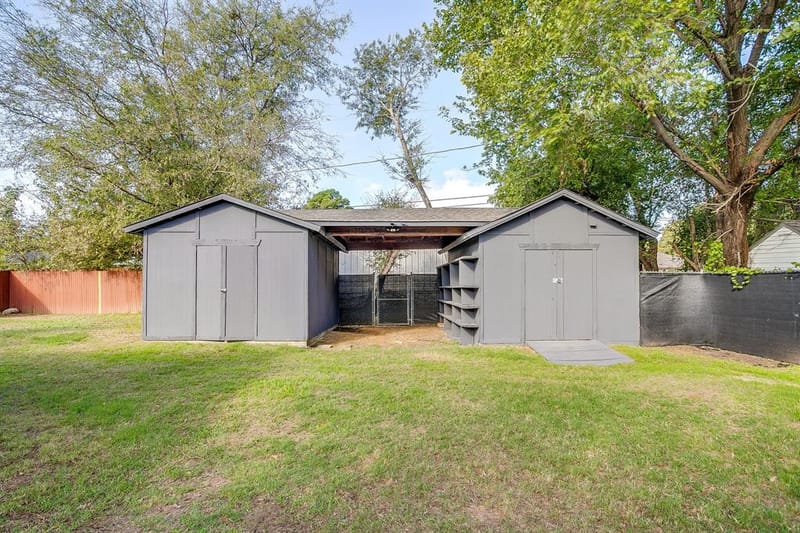 109 Briarwood Drive, Kennedale TX 76060 - Photo 27