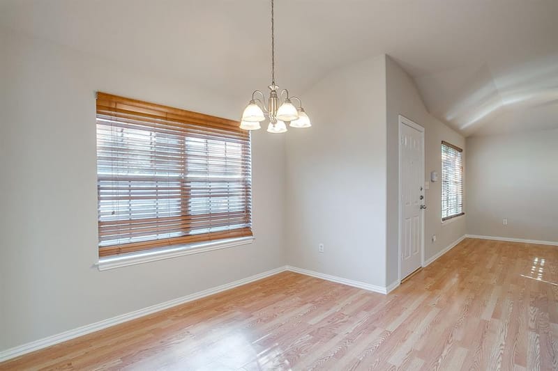 109 Briarwood Drive, Kennedale TX 76060 - Photo 9