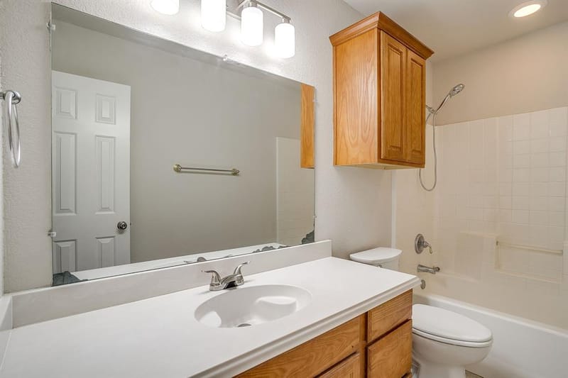 109 Briarwood Drive, Kennedale TX 76060 - Photo 14