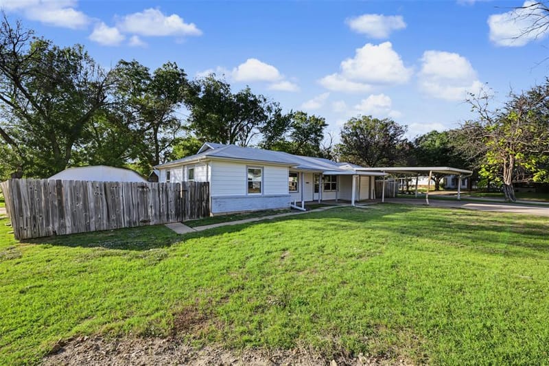 5205 Roxie Street, Haltom City TX 76117 - Photo 3